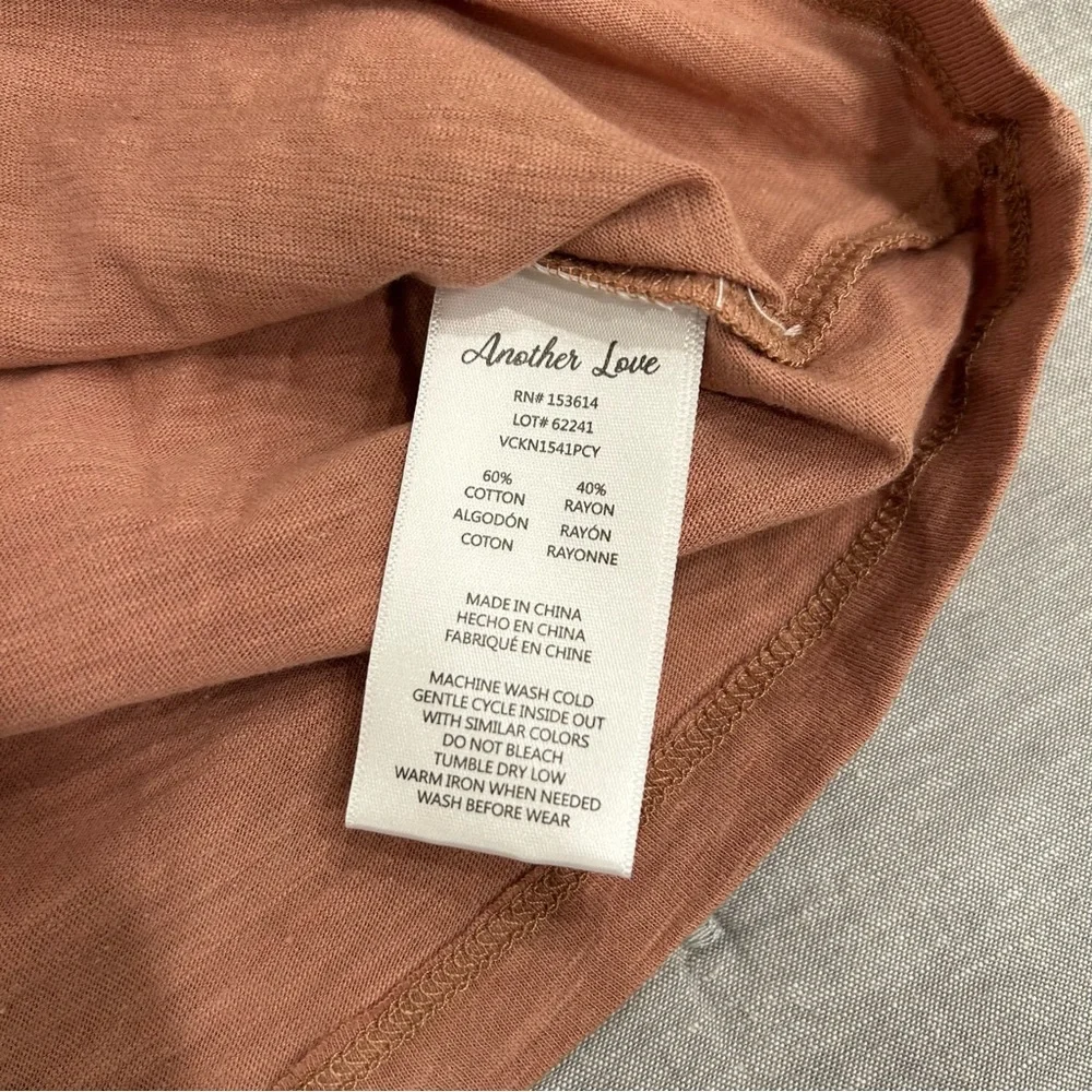 NWT Ruffle sleeve tank - Picture 5 of 7